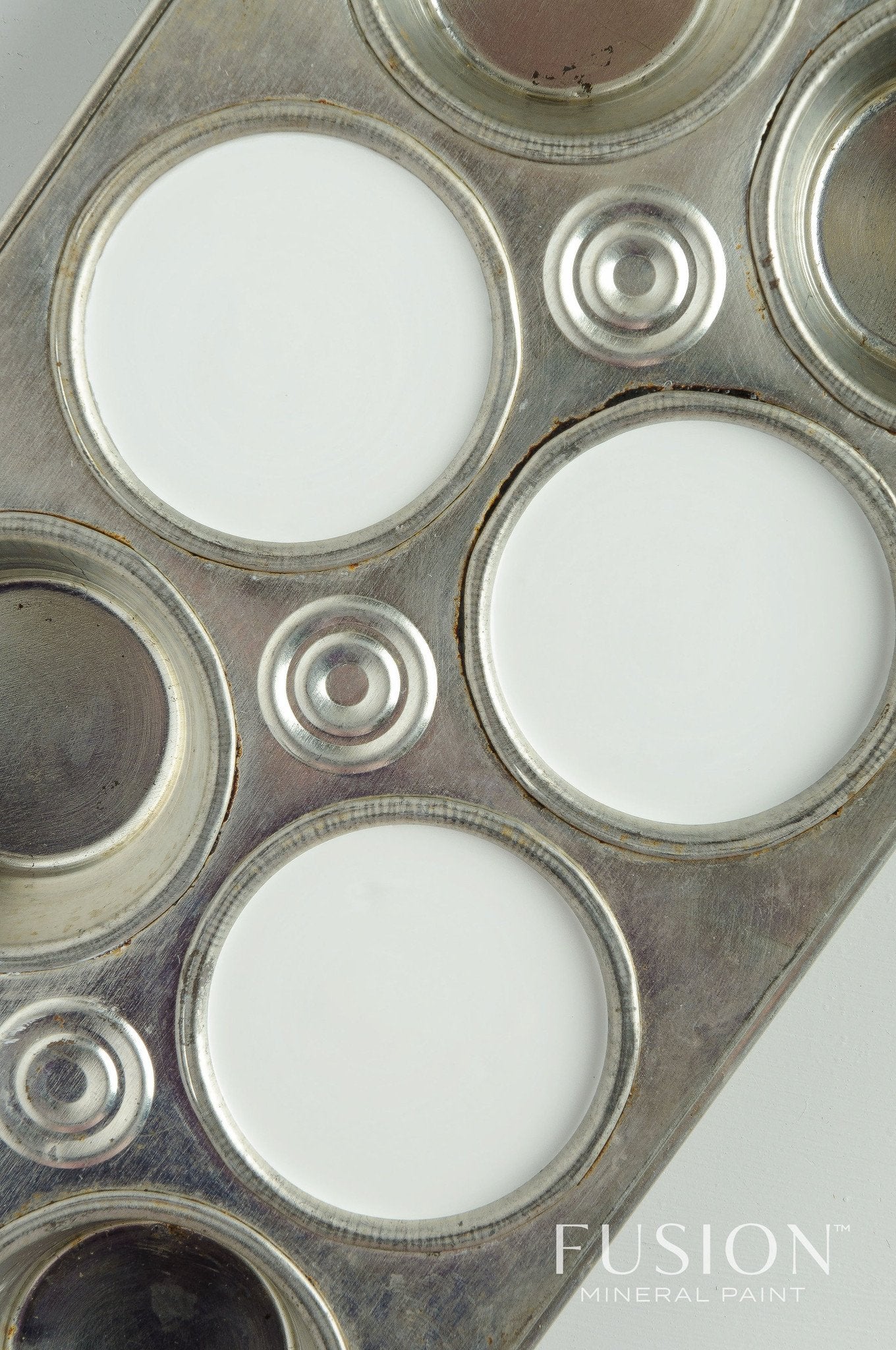 Fusion™ Mineral Paint﻿ | Lamp White - Prairie Revival